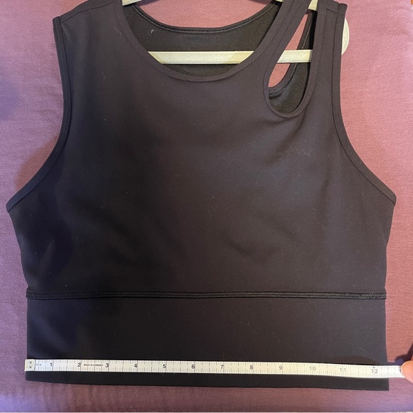 Lululemon Mastered Motion Cropped Tank Black - Size 6 - Picture 6 of 6